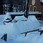 V Zatacce *