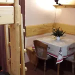 V Zatacce *